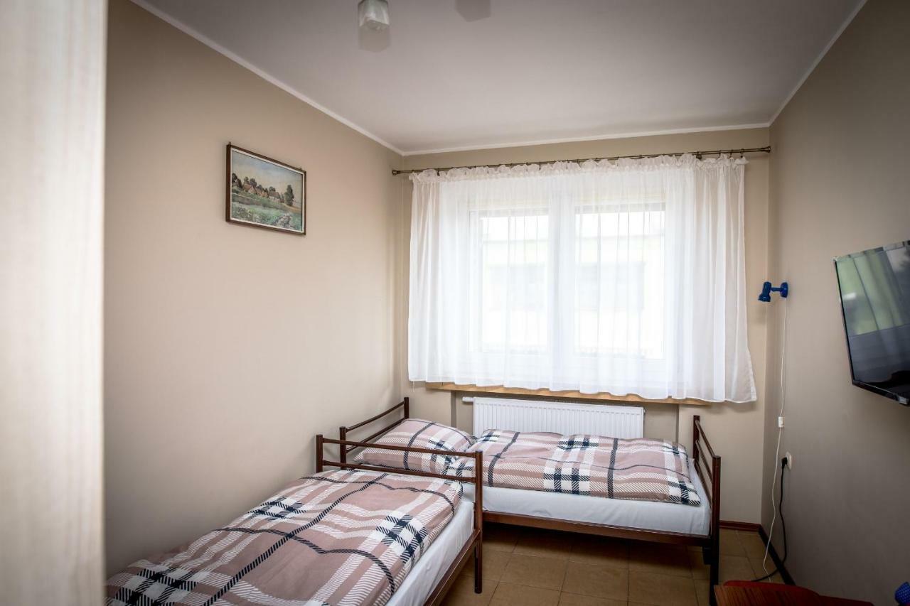 Pokoje Goscinne Arkadia Wrzesnia Exterior photo